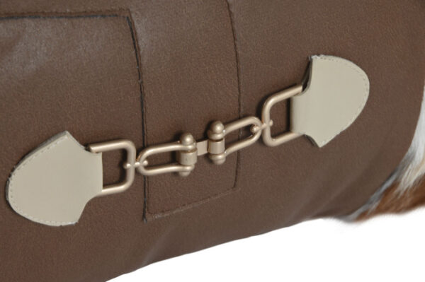 COJIN PU 50X10X30 460 GSM MARRON - Imagen 4